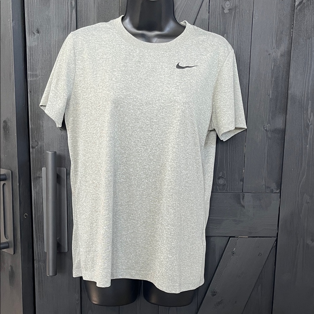 Nike Light Gray Short Sleeve Tee
